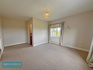 Bedroom- click for photo gallery